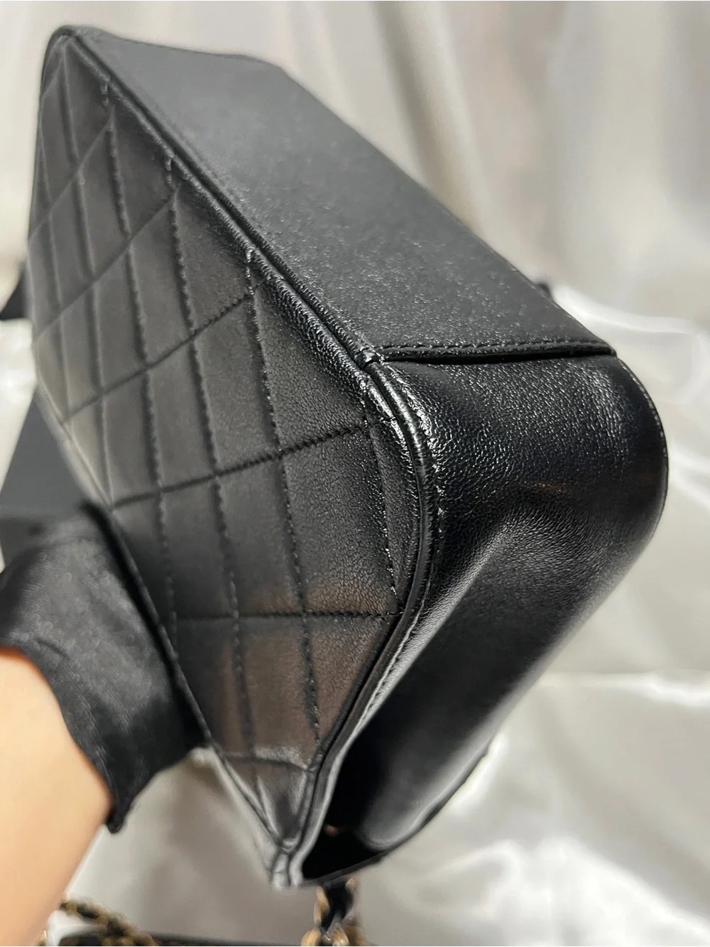 CHANEL classic quilted